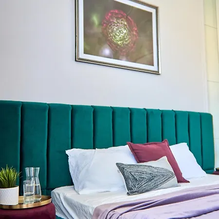 стильні на ратушній площі * מוקצ'בה