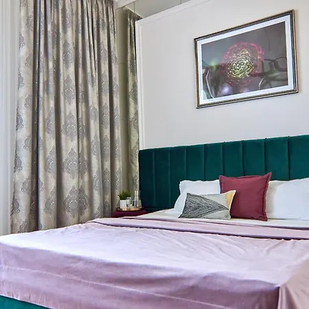 Apartment стильні на ратушній площі