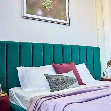 Apartment стильні на ратушній площі *